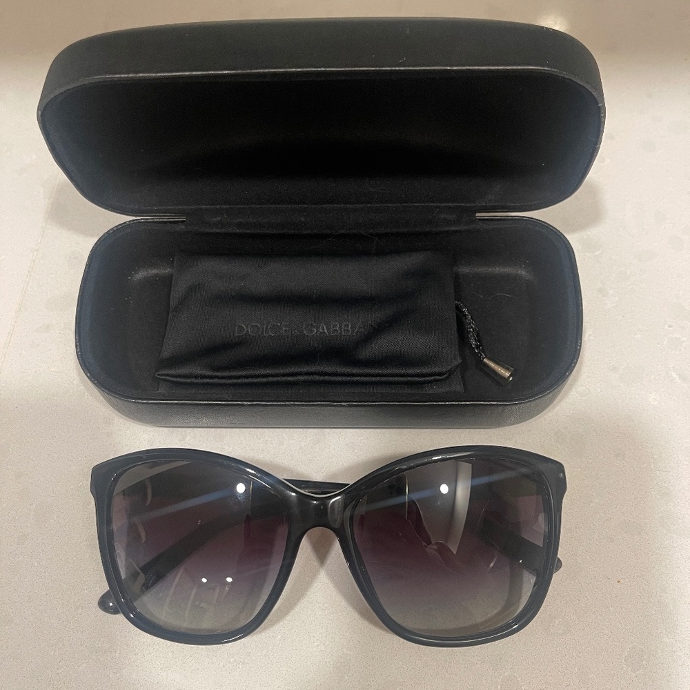 DOLCE & GABANNA SUNGLASSES